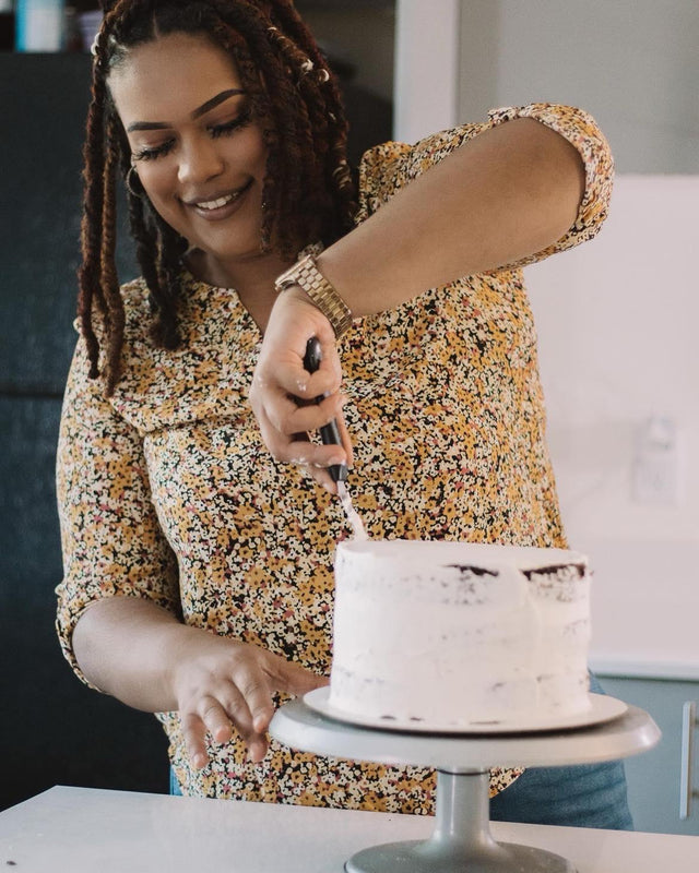 Community Spotlight: Meet the owner of Maks Snack Shack, Makayla Roberson from Olympia, Washington.