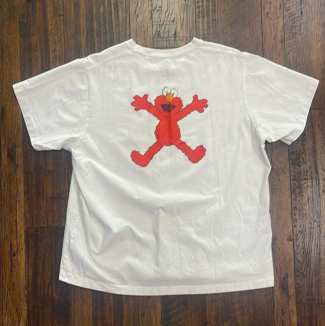 KAWS x Uniqlo x Sesame Street Elmo Tee