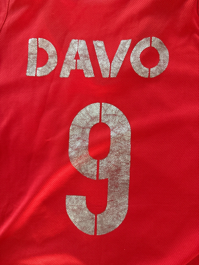 Vintage Manchester United Vodafone Jersey – Red/Black Davo #9 XL