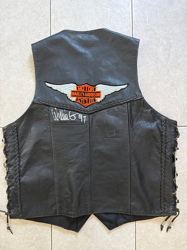 Vintage 1980s Harley-Davidson Leather Vest Willie G. Davidson Signed Size 48 Milwaukee Wisconsin