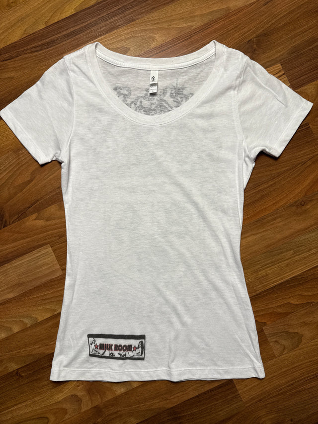 Milk Room Agoura Crest Tee – Women’s Scoop Neck