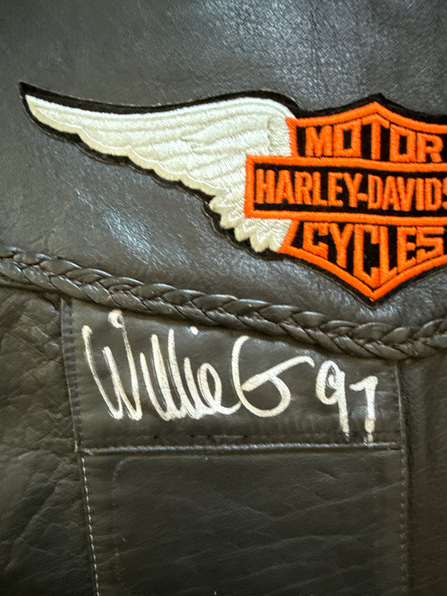 Vintage 1980s Harley-Davidson Leather Vest Willie G. Davidson Signed Size 48 Milwaukee Wisconsin