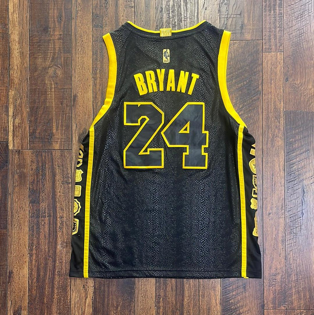 Nike Golden Edition Kobe Bryant LA Lakers Jersey Size L (Collector's Item)