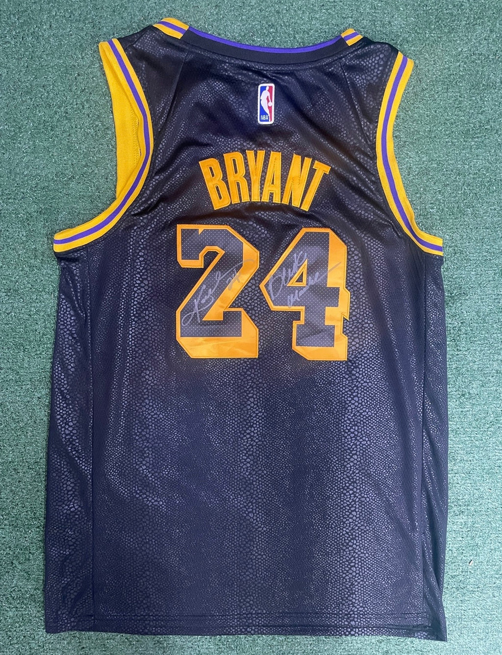 2018 NWT Kobe Bryant #24 Lakers Black Mamba Jersey Size 52 – Milk