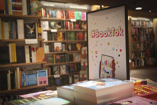 The Fast Fashion Era of Publishing  By Harmony Gibson
