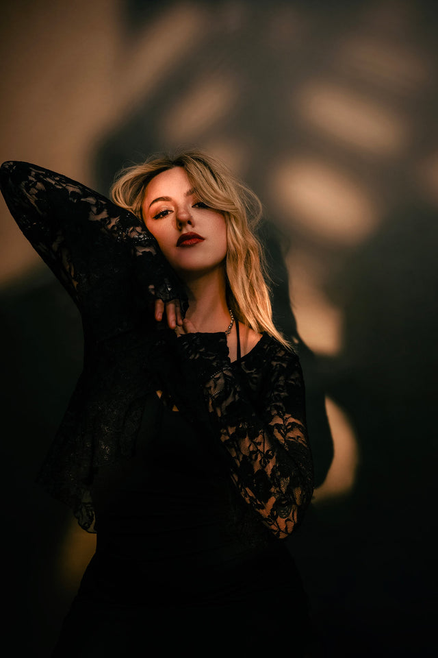 Charlotte Dickson on Music, Perseverance & Her Debut Album