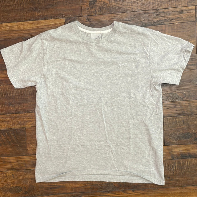 Vintage Y2K Nike Grey Tag Shirt XL