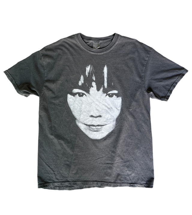 トップス BJORK HUGE FACE TEE / 90S Bjork 90s Tour Shirt, Bjork 100% Cotton Black Unisex T-shirt