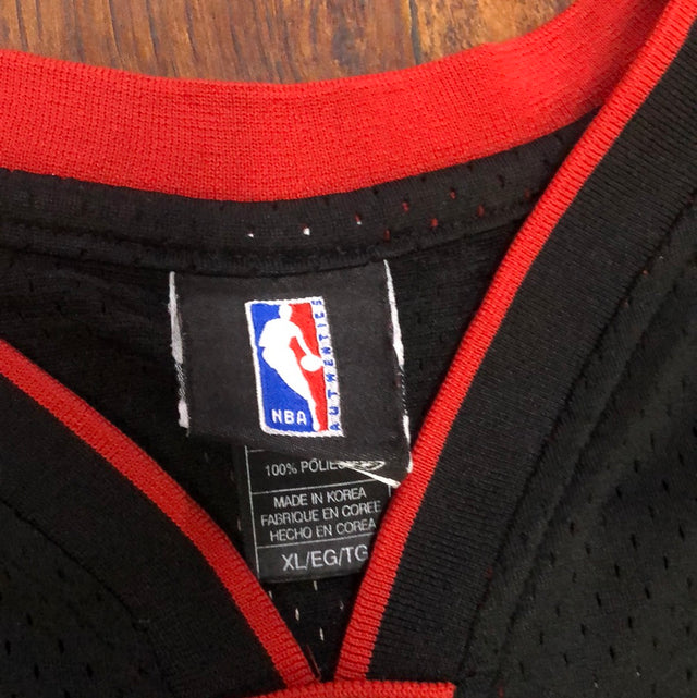 Shaquille O’neal Miami Heat Black & Red Sewn Reebok Jersey XL