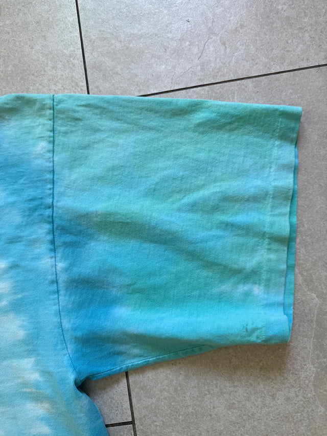 Vintage 2003 Liquid Blue Alice In Wonderland Tie Dye T-Shirt USA Made Size XL