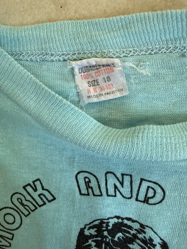 Vintage 1979 Robin Williams Mork & Mindy “Nesbit Na-Nu Na-Nu” T-Shirt Small