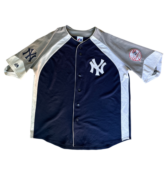Vintage 90s Majestic Yankees Button-Front Jersey – Navy, Gray & White (M)
