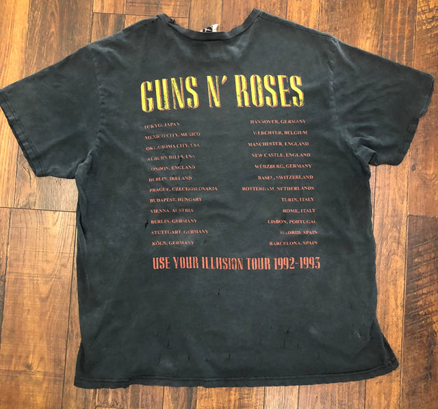 Vintage Guns N Roses 1992 Use Your Illusion Tour Tee